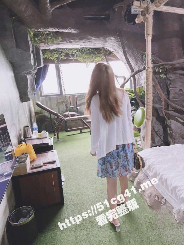 妹妹的第一次给了我  大年初二把妹妹的男友灌醉了 当着他的面操妹妹-51吃瓜网