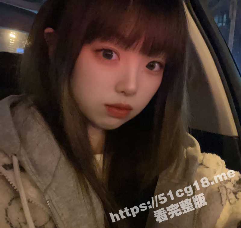 瓜友投稿自家极品00后粉嫩女友 已被调教成小母狗 喜欢玩制服cos 给兄弟们分享一下！-51吃瓜网