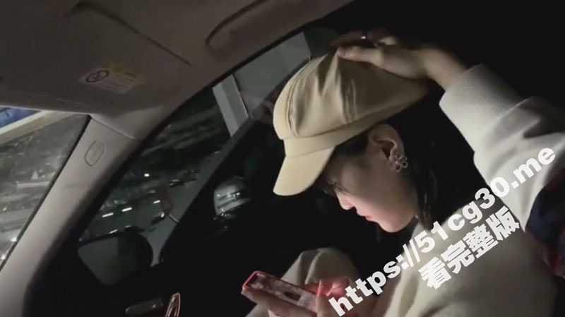 说好的只留着给自己看的 结果分手就曝光 高颜值女主为了爱情主动带上狗链被骑在脸上 像母狗一样被爆操深喉 - 51吃瓜网-51吃瓜网