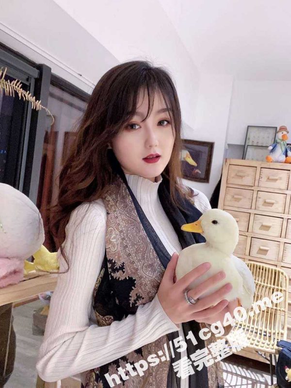 极品颜值 陕西反差女友 张亚虹 靓丽俏脸超享受吃肉棒 极品饱满名器全身被种满草莓-51吃瓜网