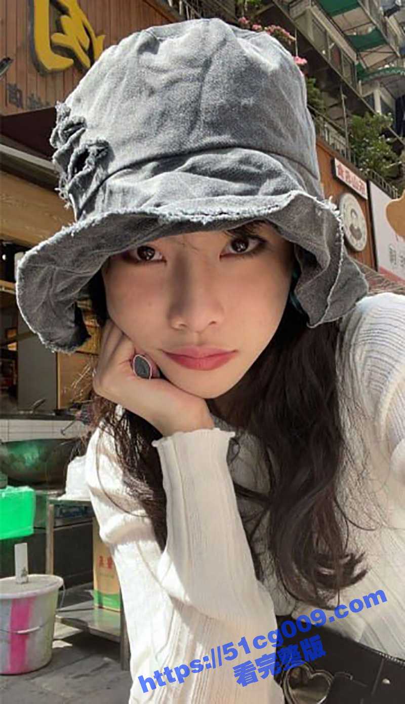 江苏舞蹈工作室反差女老师 李琳珺 被人调教成肉便器 装精液的避孕套也要舔一舔! - 51吃瓜网-51吃瓜网