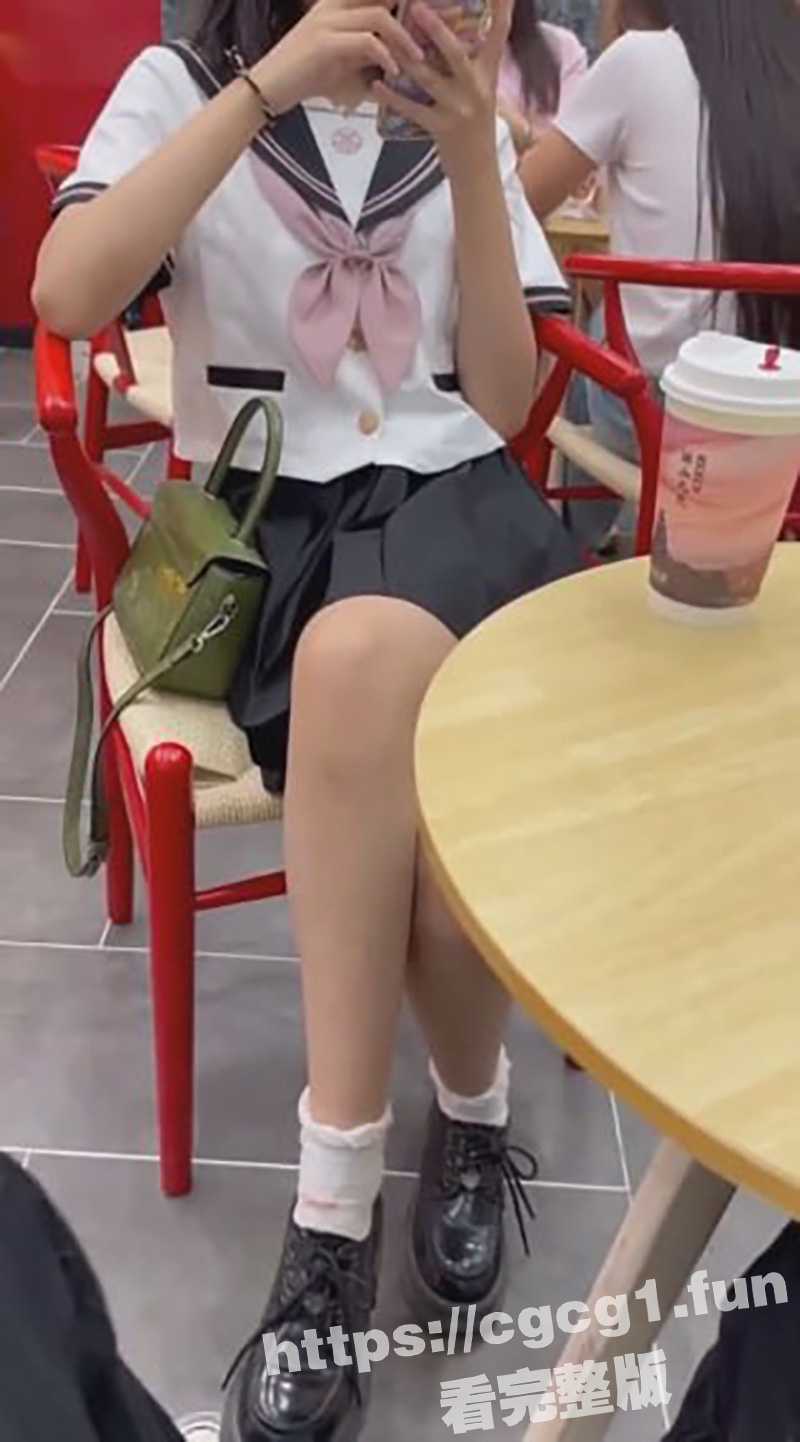 真实约炮 抖音JK学院风学生嫩妹 喝个奶茶就被直接带去酒店 无套内射 - 51吃瓜网-51吃瓜网