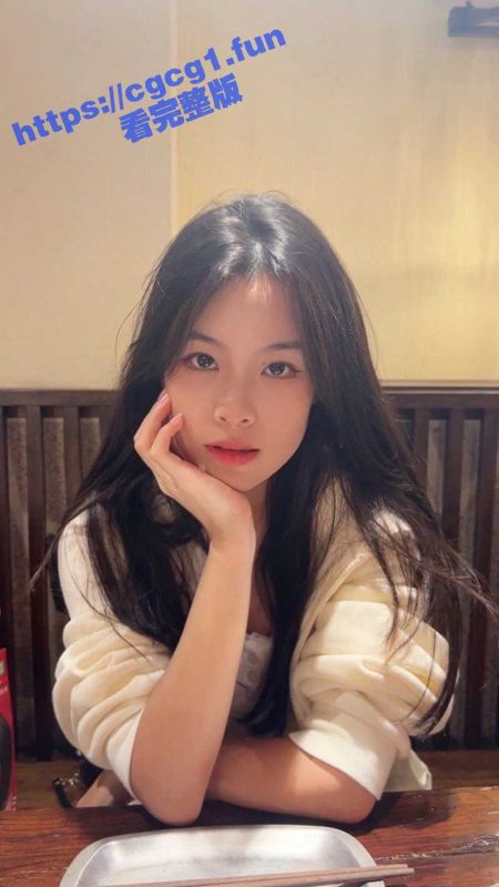 河北传媒学院反差骚鸡 王馨悦 嫌男友几把太小 劈腿学长 网购情趣内衣求学长来操！-51吃瓜网