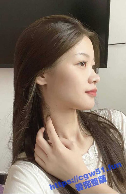 瓜友分享刚毕业的大学生 长相清纯小穴很嫩很紧水超多 每次我都攒几天再射给她 学生就是好啊！-51吃瓜网