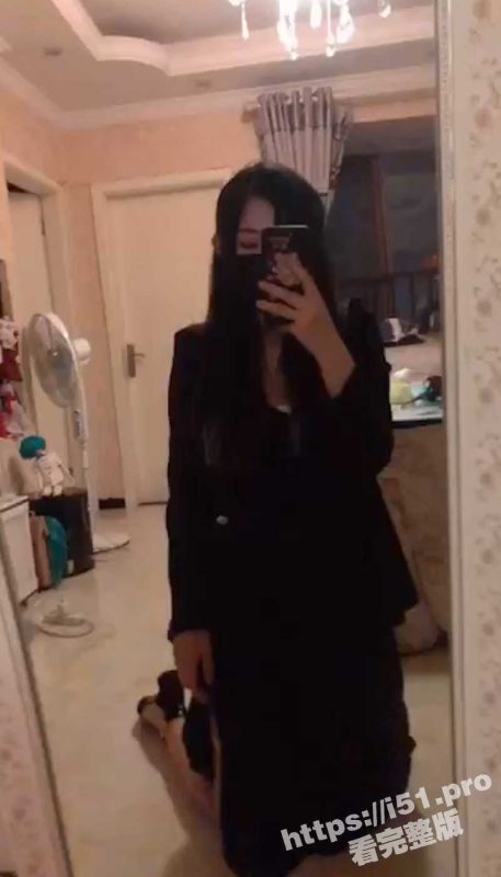 重庆大屁股Coser妹 只要帮忙还花呗就可以每周陪金主一次 梨型身材超诱人 对镜啪啪超诱人！-51吃瓜网