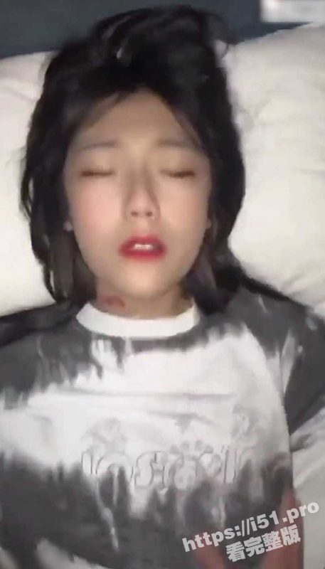 湖南湘南学院 路思纯 与渣男分手被曝光 前一秒不啪不啪我又不是女优 后一秒挨操喊爸爸！-51吃瓜网