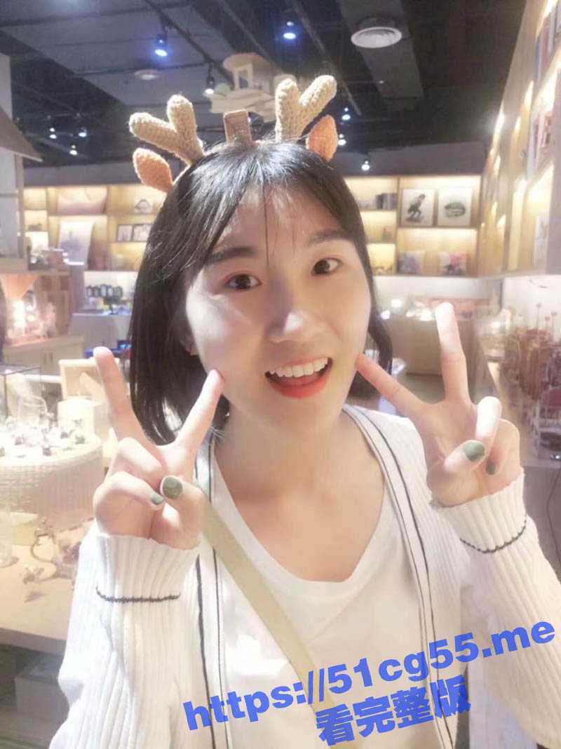 真实大学生反差婊李彤儿 与高琦性爱私拍泄密流出 翘臀长腿的极品骚货 被啪啪猛操粉穴 完美露脸 - 51吃瓜网-51吃瓜网