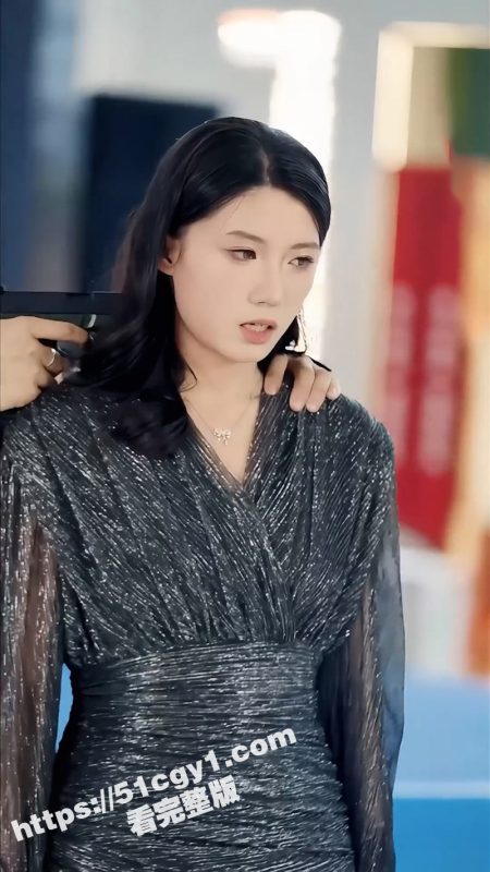 每日短剧《父爱无声》护国大帅林华雄二十年后回国寻亲 与儿子共同拯救先天绝脉的孙子！-51吃瓜网