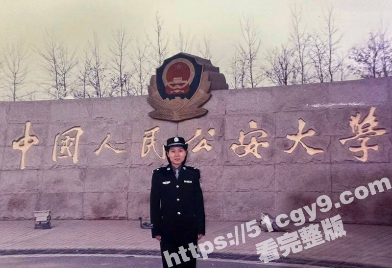 换偶女警第一人 一只独秀苏静 外网视频独家爆料 曾在凤凰网大谈换偶经历 被公安开除后转头下海拍网黄视频！-51吃瓜网