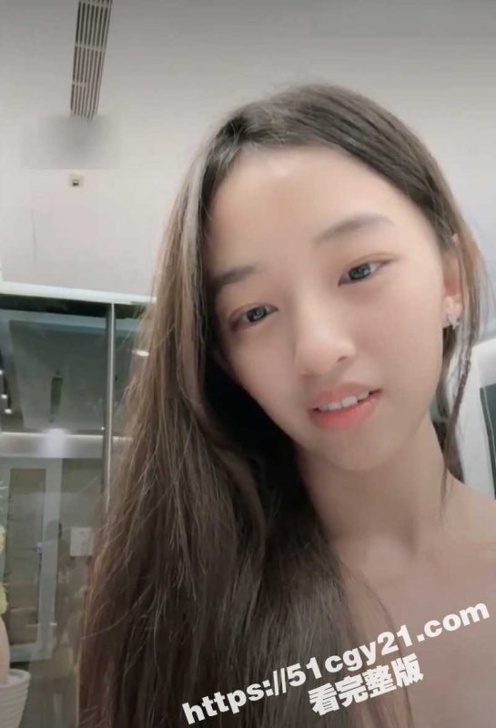 台湾少女 fayebebe 性爱直播泄露 穿开档黑丝无套激战 口爆吞精揉穴自慰 全程露脸骚话不停！-51吃瓜网