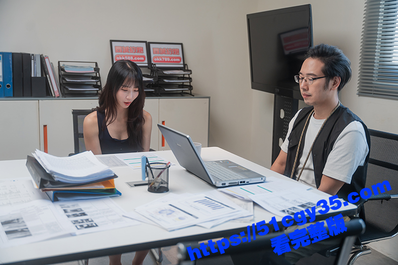 《女神请就位》真人秀短剧 小宵虎南倾力执导 带你零距离探秘AV拍摄的幕后世界 1-4集火热更新中🔥🔥🔥-51吃瓜网