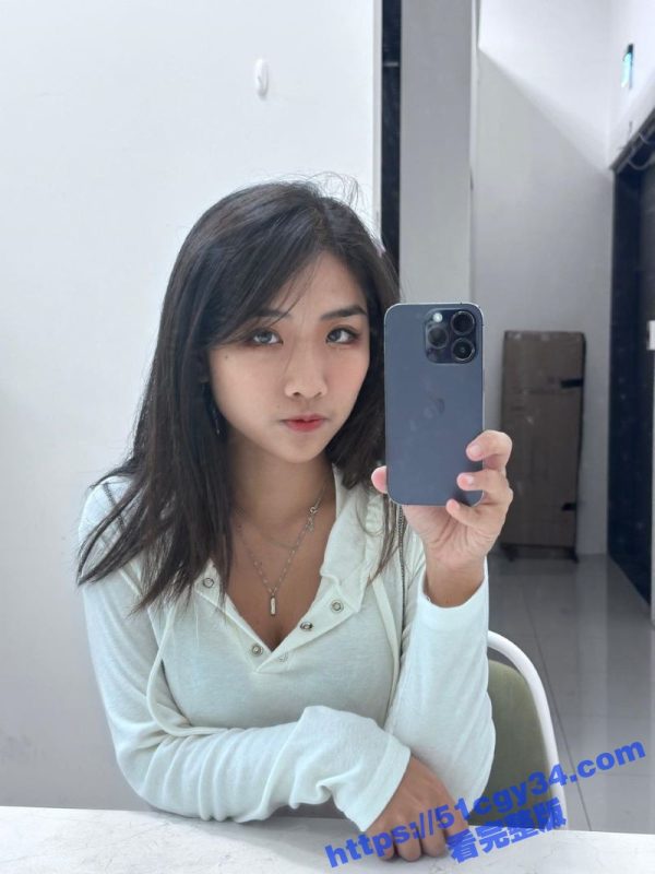 台湾网黄 Bunnybrownie嘿尼露 香港旺角地铁站 6秒掀裙视频全网疯传 竟要面临6个月监禁！-51吃瓜网