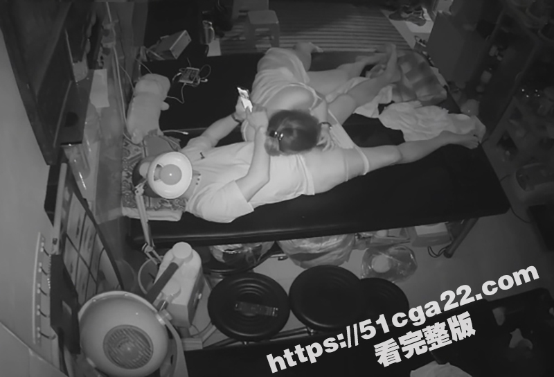 家庭网络摄像头偷拍集锦 绝色美艳人妻激情口交 猥琐老公轮玩小三正妻 贵在真实！-51吃瓜网