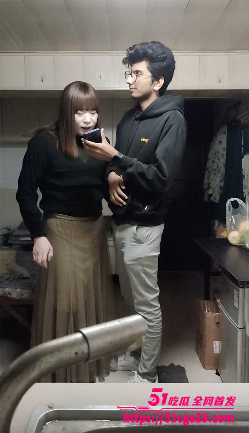 南京红姐 最意想不到的男嘉宾 外国友人 粗黑大屌令红姐爱不释手！ - 51吃瓜网-51吃瓜网