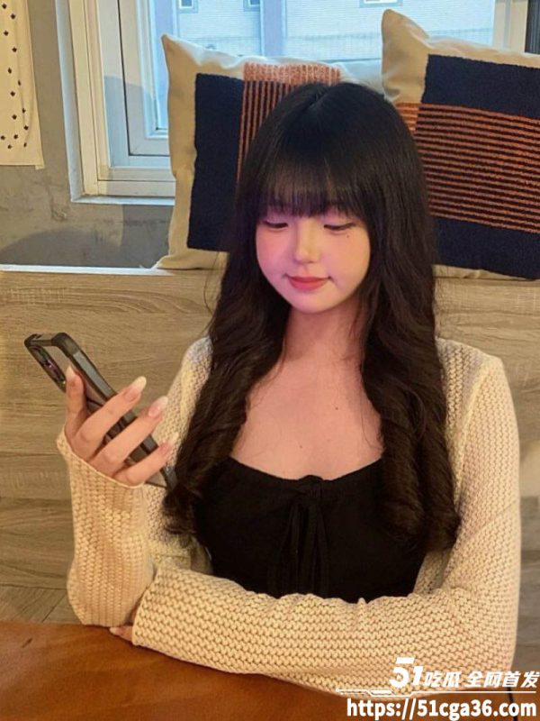 美术系巨乳母狗学姐自拍泄露 白嫩D杯巨乳无比诱人 粉嫩乳晕搭配极品嫩穴 宛如顶级肉便器！-51吃瓜网