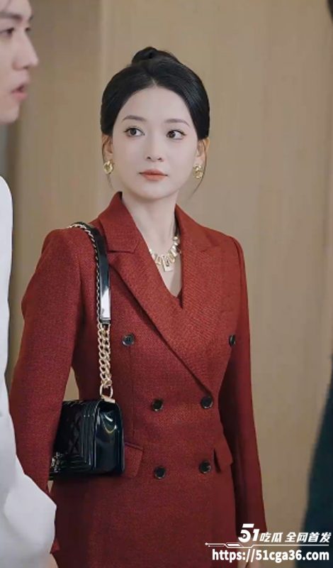 擦边短剧《恶犬》高材生美女为父母报仇 担任仇家公司总裁 不料富家少爷对其百般刁难！-51吃瓜网