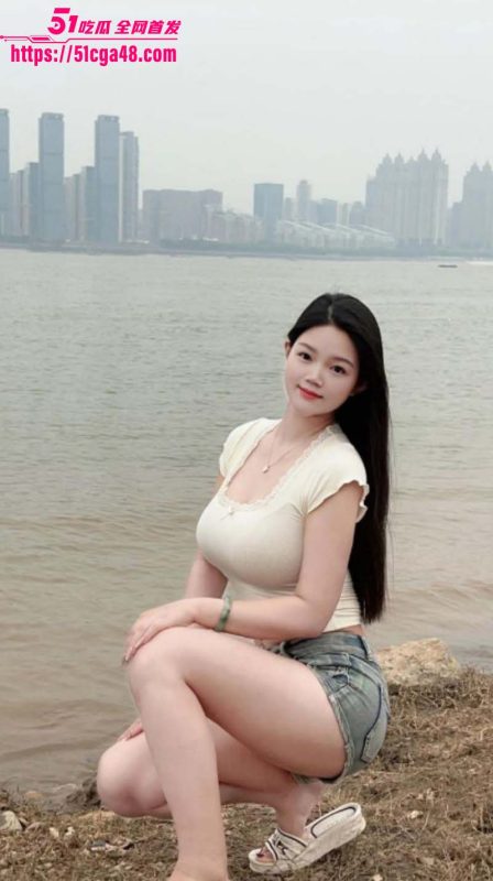 重庆国企销售 余丽娇 被领导PUA洗脑 为公司献身侍奉国外客户 多人运动被前后夹击！-51吃瓜网