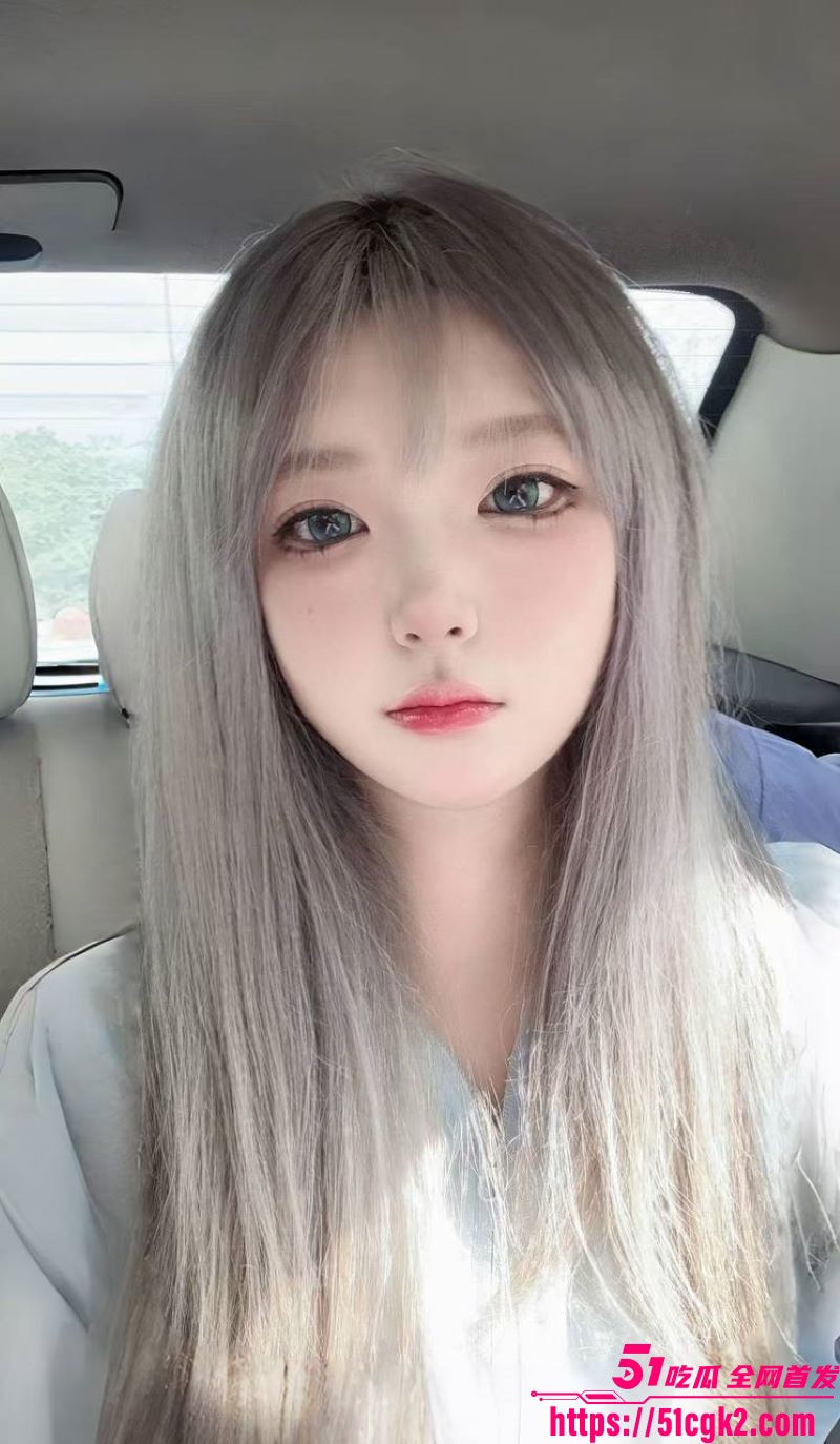 快手高颜值大波浪嫩妹不雅视频流出 床上骑乘榨精猛操小伙 性爱视频群发流出 骚气冲天! - 51吃瓜网-51吃瓜网