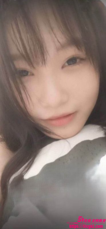 大神圈养极品校花嫩妹 清纯脸蛋肤白如玉 一线天粉嫩肉鲍被大屌猛塞 画面淫靡至极！-51吃瓜网