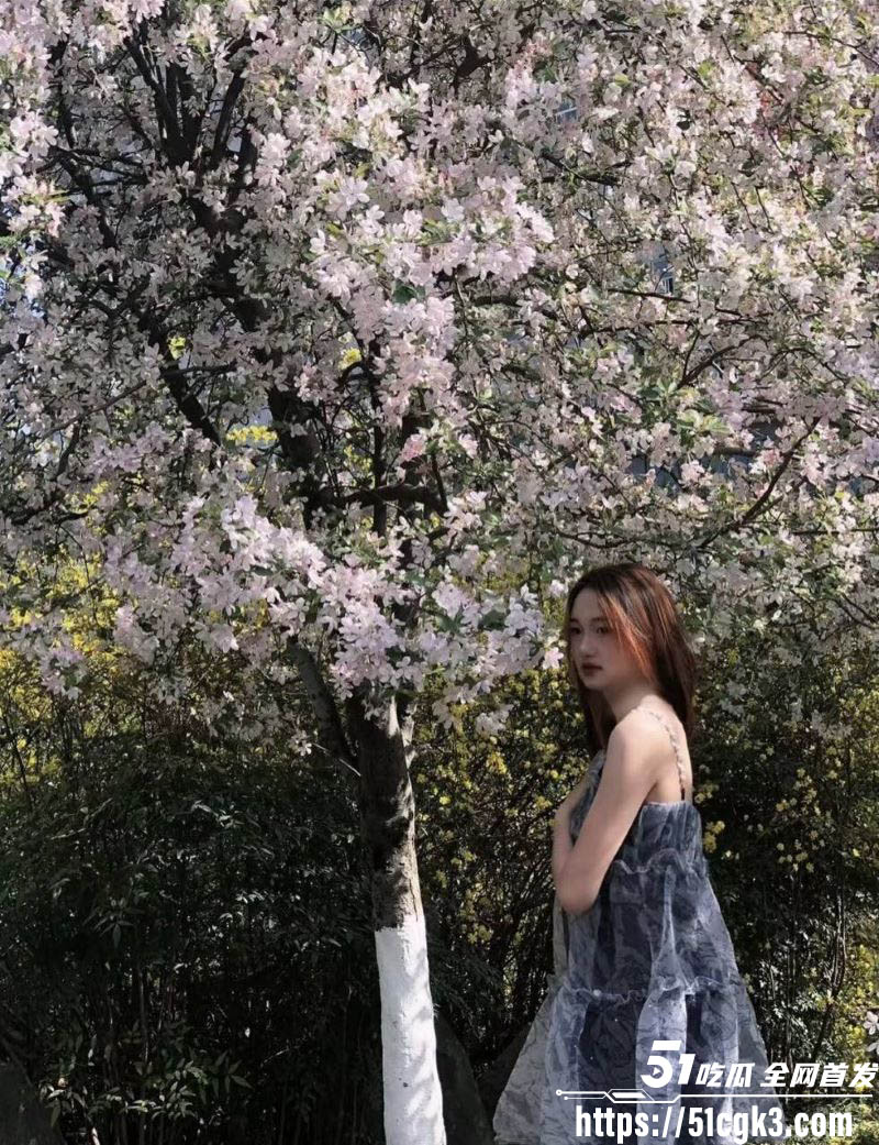 大神偷情大四女友闺蜜！斯文尤物秒变骚货 肥美骚穴被狂舔淫水泛滥 后入爆操内射喷水！ - 51吃瓜网-51吃瓜网