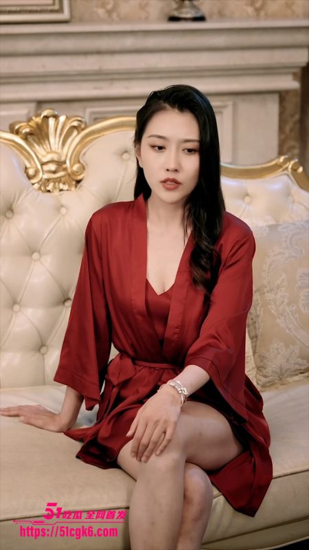 擦边短剧《特殊的礼物》明天就要结婚了 新娘这是怎么了 一份特殊的出轨大礼包送上!-51吃瓜网