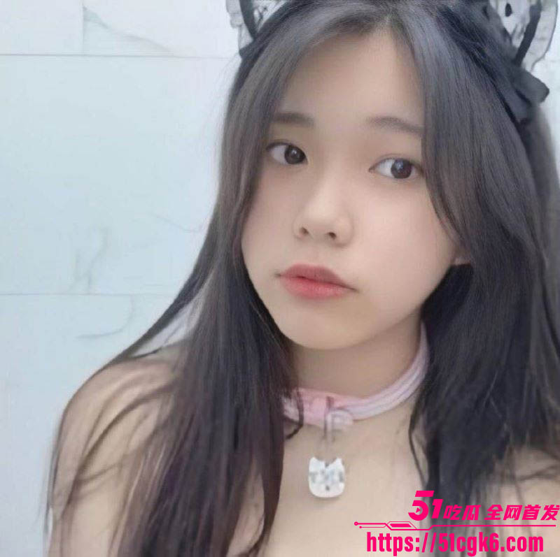 粉嫩清纯学妹宿舍自拍自慰 胆大不怕舍友发现 酒店为男友露脸口交 反差婊本色尽显！-51吃瓜网