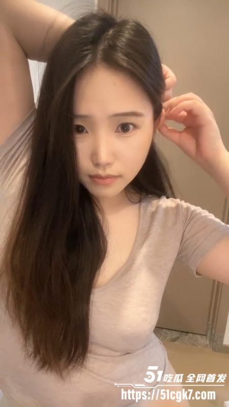 34D巨乳炮架 月亮躲在云朵 极品颜值尤物 揉奶自慰扭臀 粉嫩白虎骚逼高潮不断！-51吃瓜网