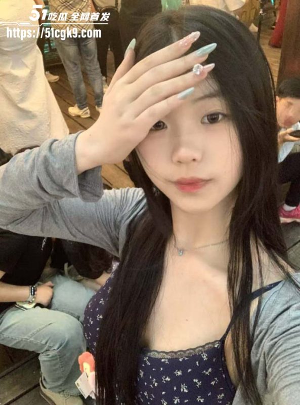 四川德阳06年女大 杨清清 瞒着男友下海捞金 与金主旅游陪睡 被男友发现曝光私拍！-51吃瓜网