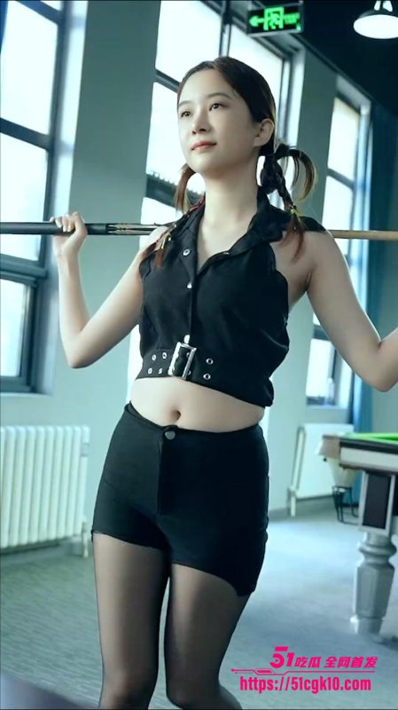 擦边短剧《如虎添翼》为了履行婚约走出十万大山 左手悬壶济世 右手飞针杀人!-51吃瓜网