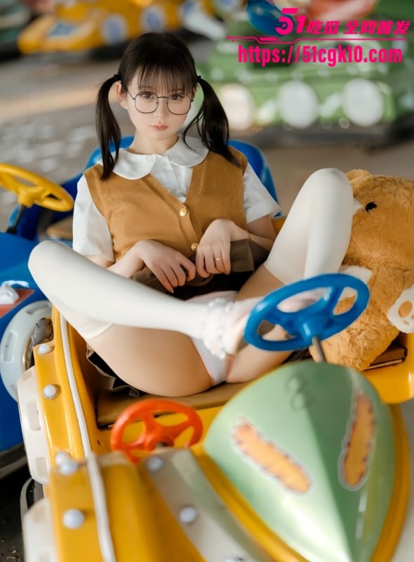 超幼态福利姬 幼水铃衣 大尺度写真拍摄 迷失的生命 双马尾白丝袜 眼镜萝莉满足你的终极幻想！-51吃瓜网