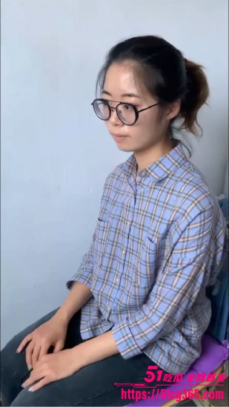 极品良家骚妇 李晓雯 黑丝腿撸射满脚掌 小乳白皙骚逼狂插 淫荡少妇下海爽到喷！-51吃瓜网