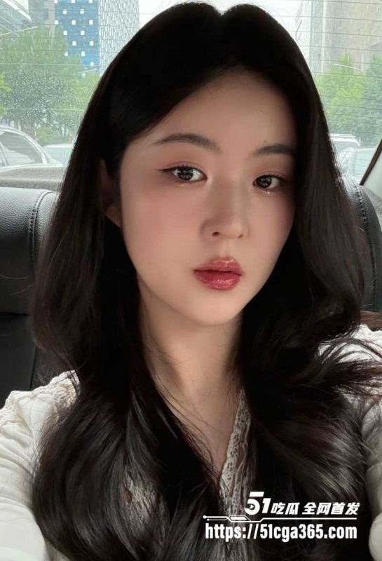 天津新婚人妻 刘洋 夫妻私拍被曝！穿情趣内衣玩性爱调教 露脸口交媚态尽显 被打桩爆操白浆横流！-51吃瓜网