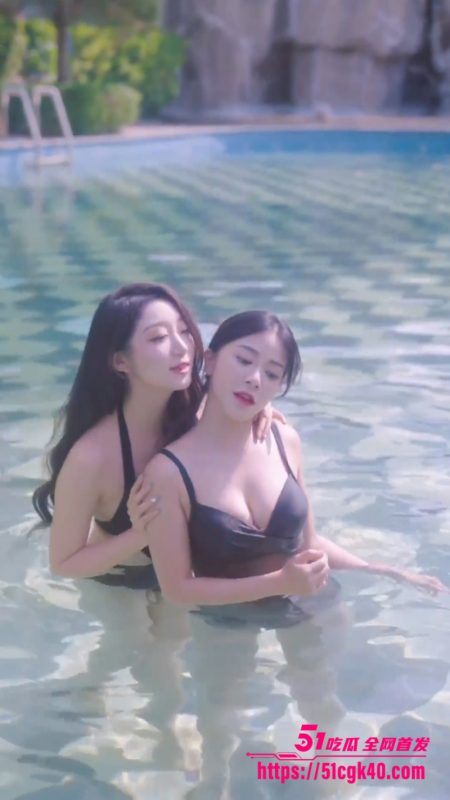 擦边短剧《恰好的意外》女主本想谋生却被意外卷入一场游戏 成为小白兔般被追逐的对象!-51吃瓜网