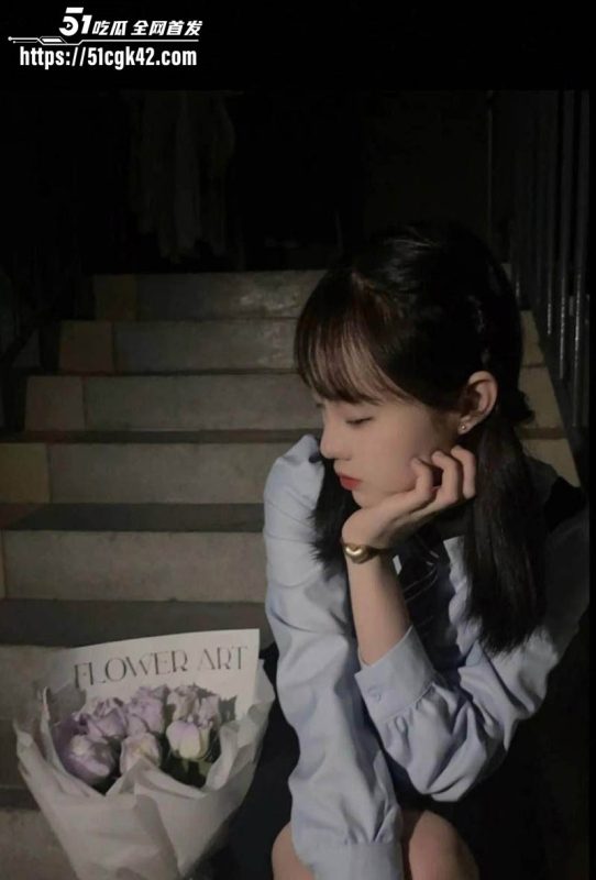 瓜友投稿 极品学生妹与不良少年自拍合集流出 纤细身材性感妖娆 打桩后入呻吟不断!-51吃瓜网