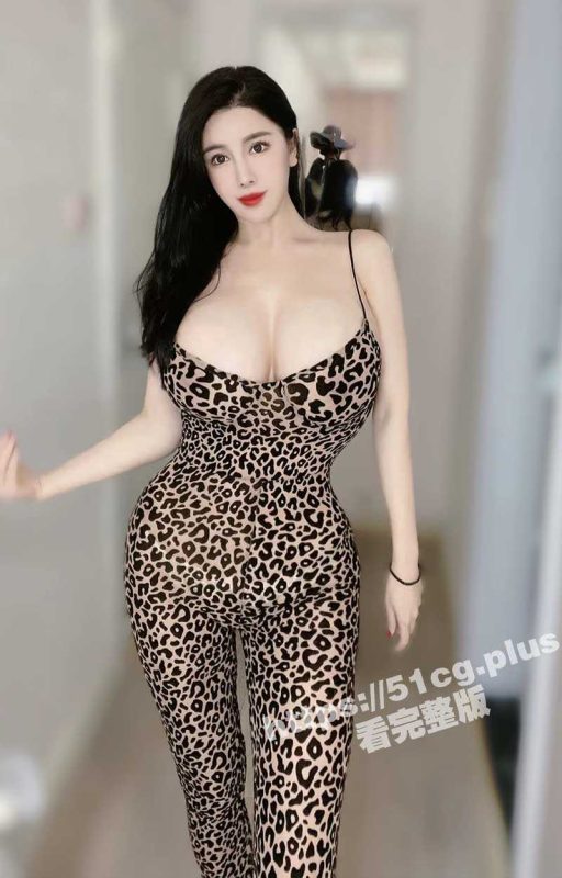 抖音百万粉丝 巨乳女神 猪小七呀 微密圈付费资源视频-51吃瓜网