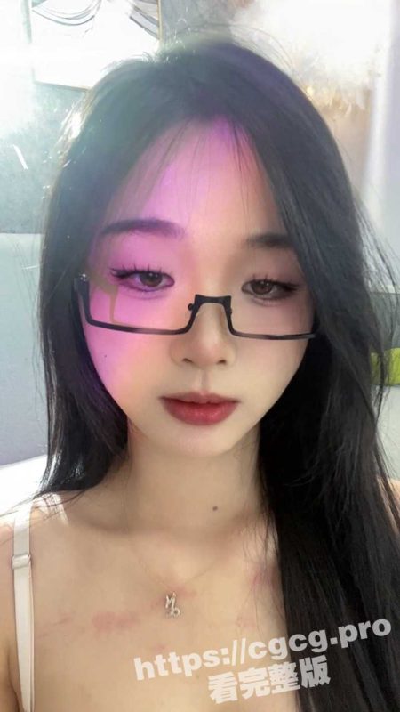 网易CC 智雅 土豪定制 情趣丁字裤 露毛大尺度艳舞 完整版 怼镜舌舔 超强代入感！-51吃瓜网