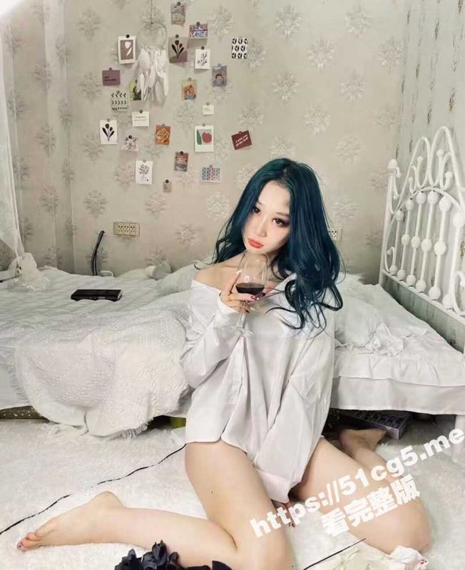 济南反差银座导购 王雨萌 约摄影师拍写真  结果被摄影师套路直接拿下开啪 全程露脸淫语喊爸爸 符文战士真开放！-51吃瓜网