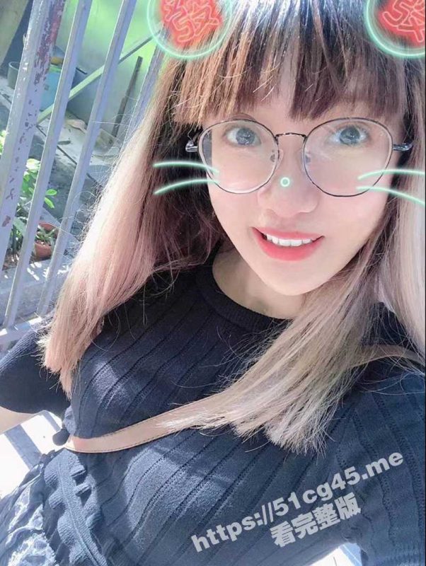 广州反差婊骚妈 符雪彤 为了一顿外卖就可以出卖自己的身体 抠逼自慰视频被投稿曝光！-51吃瓜网