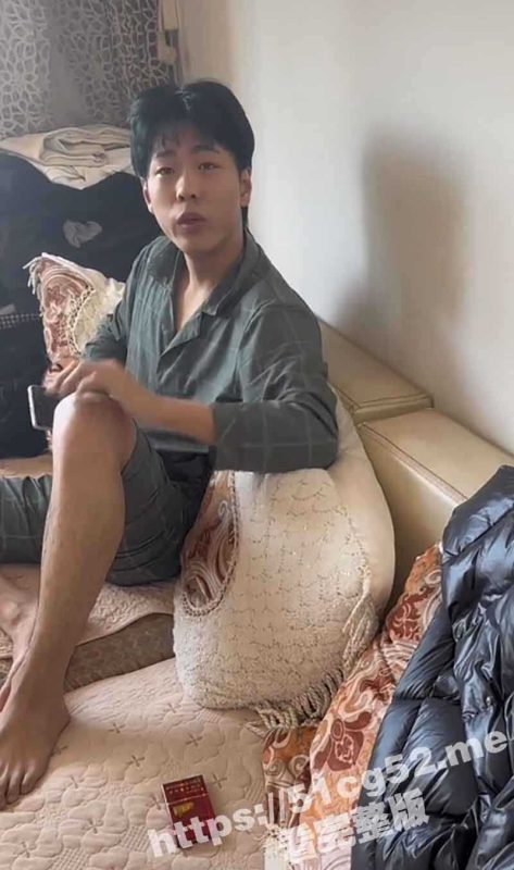 新鲜热瓜 东北秒射阳痿男 李正 没钱抠门还家暴 穷小子和大馋丫头的组合 不敢太快怕有感觉 吃药都没有用-51吃瓜网