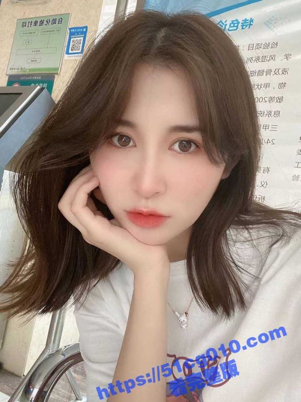 瓜友分享自己的大学生女友！反差母狗很喜欢口交吃鸡 天天抱着我的肉棒让我射给她-51吃瓜网