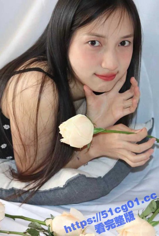 云南经济管理学院大三美女张若彤 颜值反差婊个子小性欲大 骑乘榨精插得特别深!-51吃瓜网