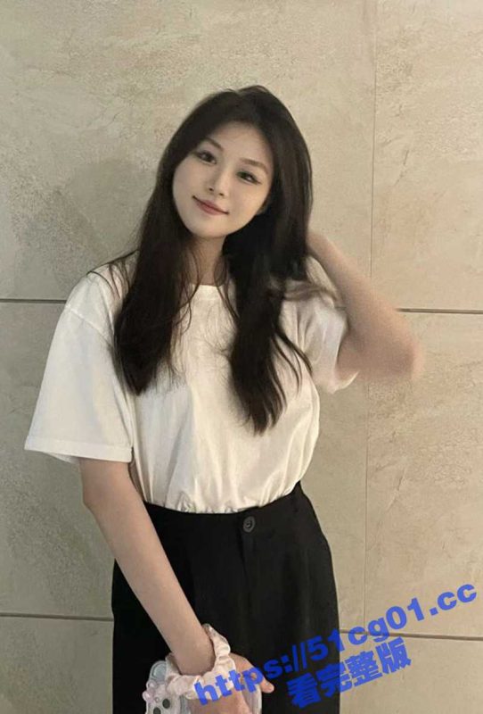 酒店约炮南昌师范大学气质大奶嫩妹 白皙美乳极品蜜臀 淫穴紧紧夹住鸡巴 抱住双腿狂插！-51吃瓜网