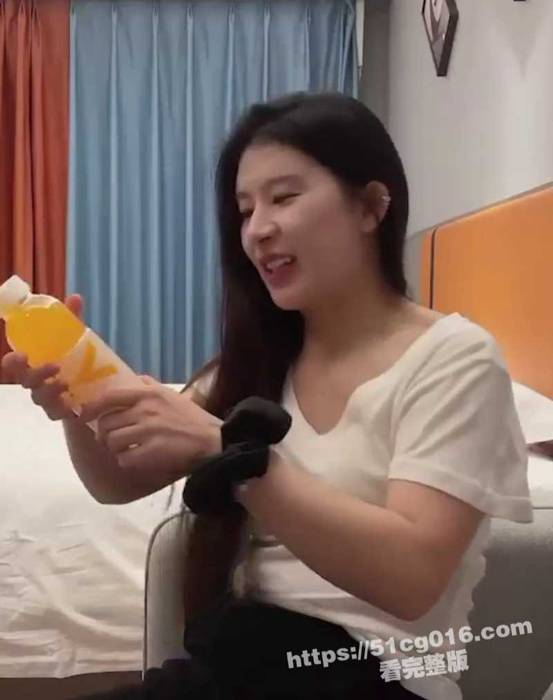 探花利哥 约炮知性御姐享受着她那柔情似水 在私下又猛兽泄洪般的欲望！ - 51吃瓜网-51吃瓜网