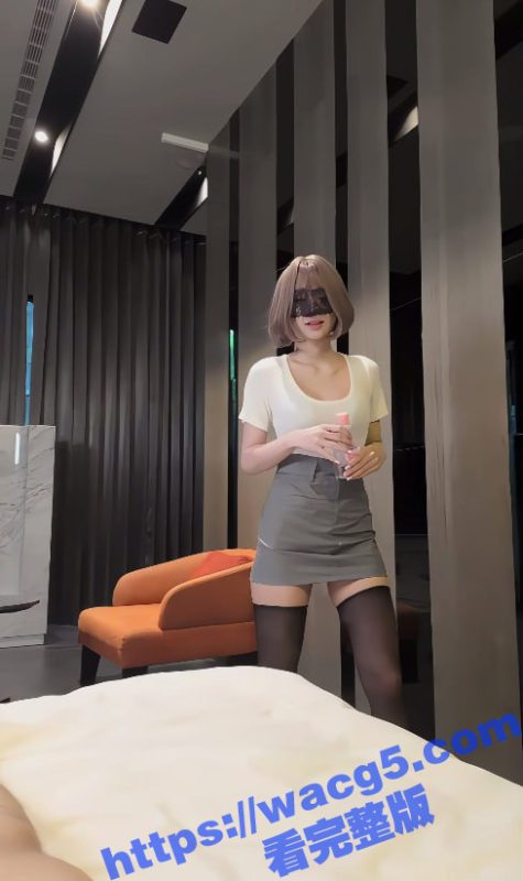 极品反差尤物女神 爹咪 新作 第一视角爆操性感OL小白领 大奶白虎逼极致诱惑！-51吃瓜网