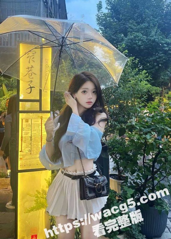 广州华商学院 大三 反差学生妹 欧阳瑾 校期间兼职做援交女 夜店勾搭黑人被带回酒店按住爆操!-51吃瓜网