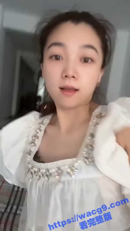 快手极品骚妇吖可爱多 屁股会抖动的熟女人妻 常年健身身材一流 掰逼自慰大尺度福利 这穴还挺嫩-51吃瓜网