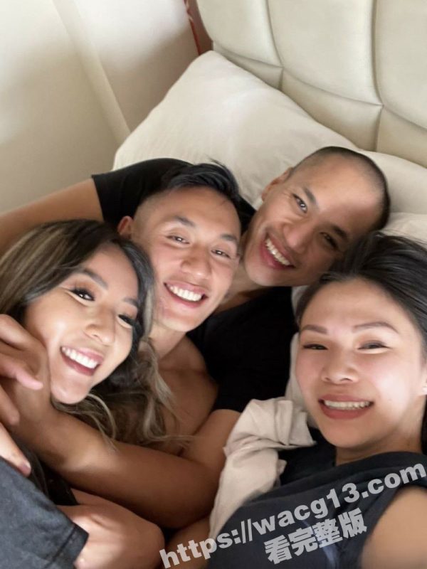 淫荡夫妻线下聚会 绿帽奴贡献娇妻给老外玩弄 肆意口交啪啪激战大奶少妇 现场淫靡不堪！-51吃瓜网