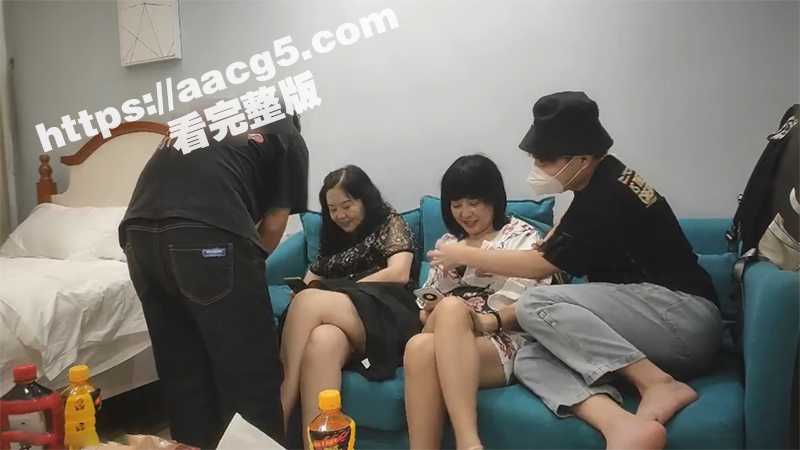 熟女探花母子乱伦4P专场 兄弟俩约操美熟女 身材丰满巨乳诱人 淫靡劲爆香艳佳作 - 51吃瓜网-51吃瓜网