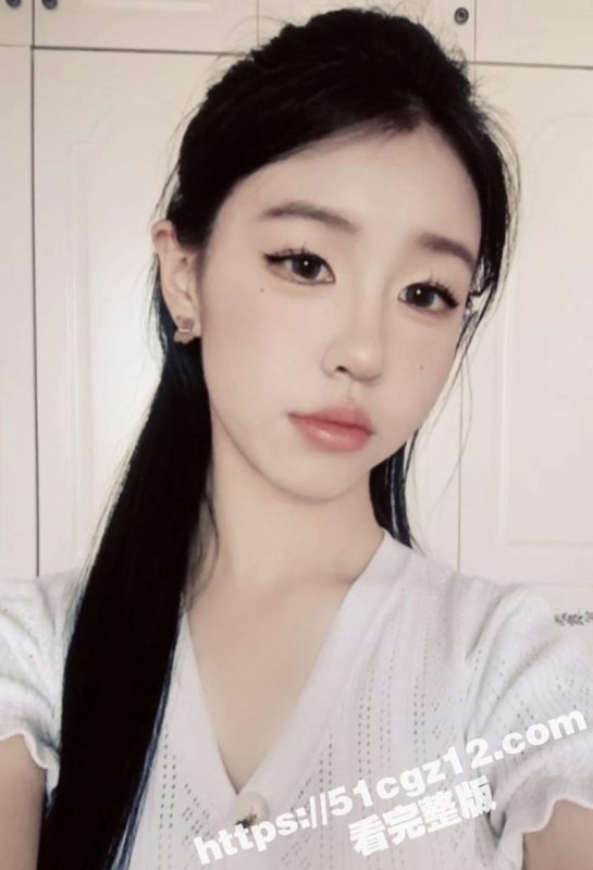 内蒙古赤峰学生妹 杨依诺 被男友调教成淫骚小母狗  抠穴自慰淫骚吸屌  反差性爱视频被曝！-51吃瓜网