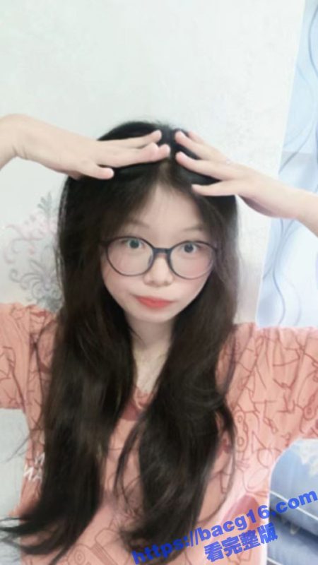 武汉传媒学院学生妹 李若晴 被炮友调教曝光 JK制服后入爆操 口交深喉技术一流！-51吃瓜网